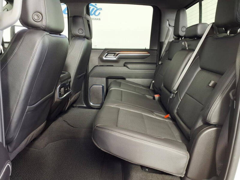 2025 GMC Sierra 3500HD