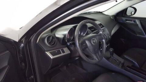 2013 Mazda MAZDA3 i SV