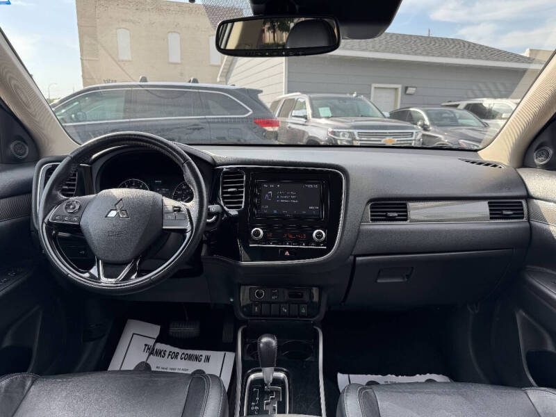 2020 Mitsubishi Outlander SEL