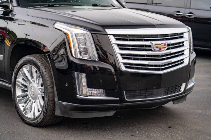 2017 Cadillac Escalade Platinum