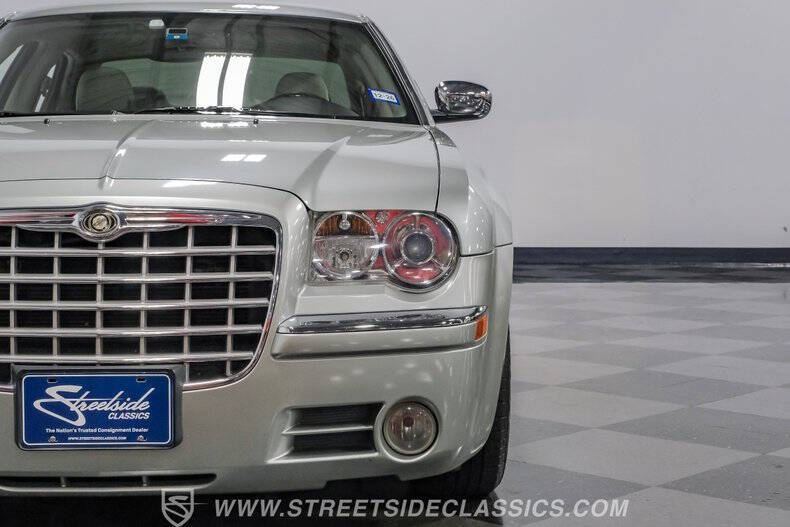 2005 Chrysler 300 C
