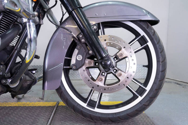 2014 Harley-Davidson Street Glide Special