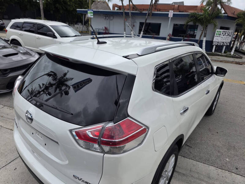 2016 Nissan Rogue SV