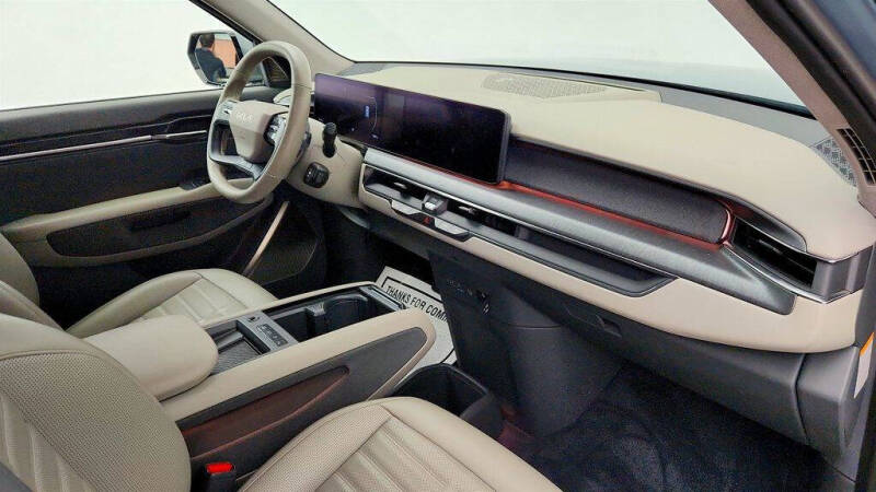 2024 Kia EV9 Land