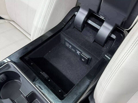 2018 Land Rover Range Rover Velar P380 R-Dynamic SE