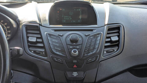 2014 Ford Fiesta SE