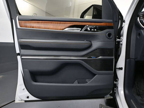 2023 Jeep Grand Wagoneer L Series II