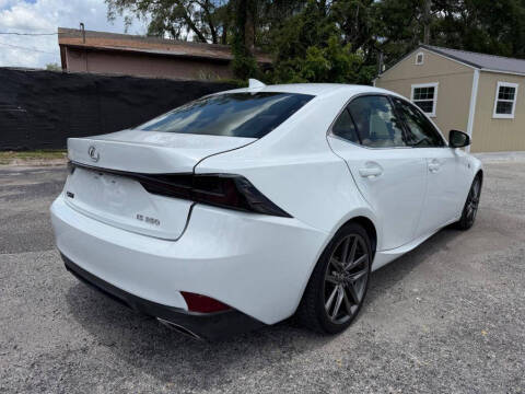 2017 Lexus IS 200t
