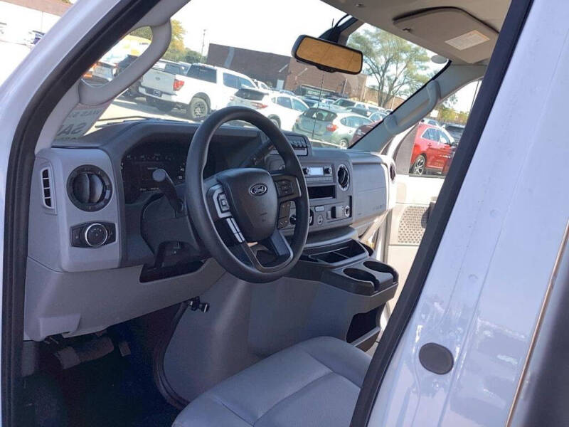 2025 Ford E-Series