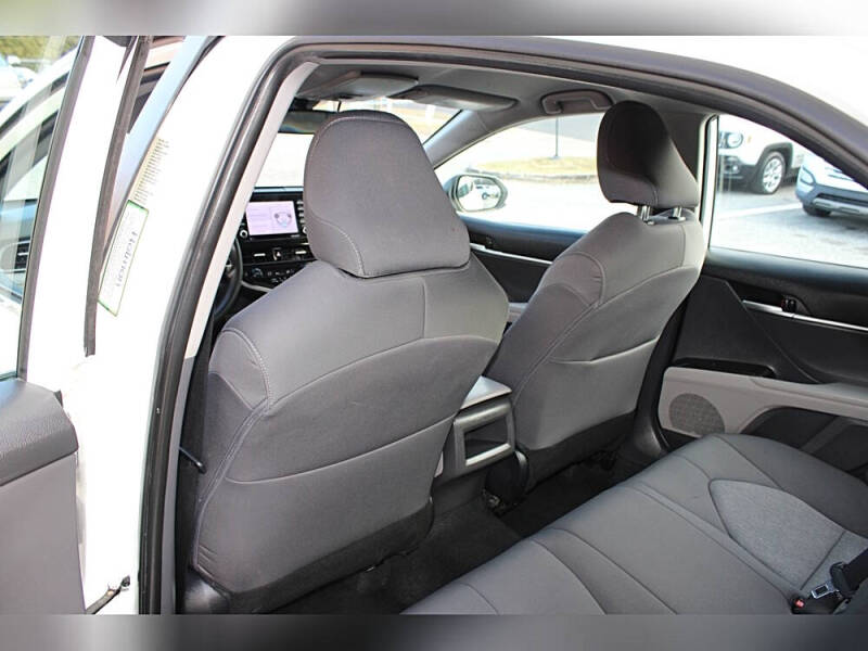 2023 Toyota Camry Hybrid LE