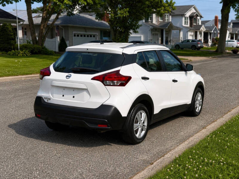 2018 Nissan Kicks S