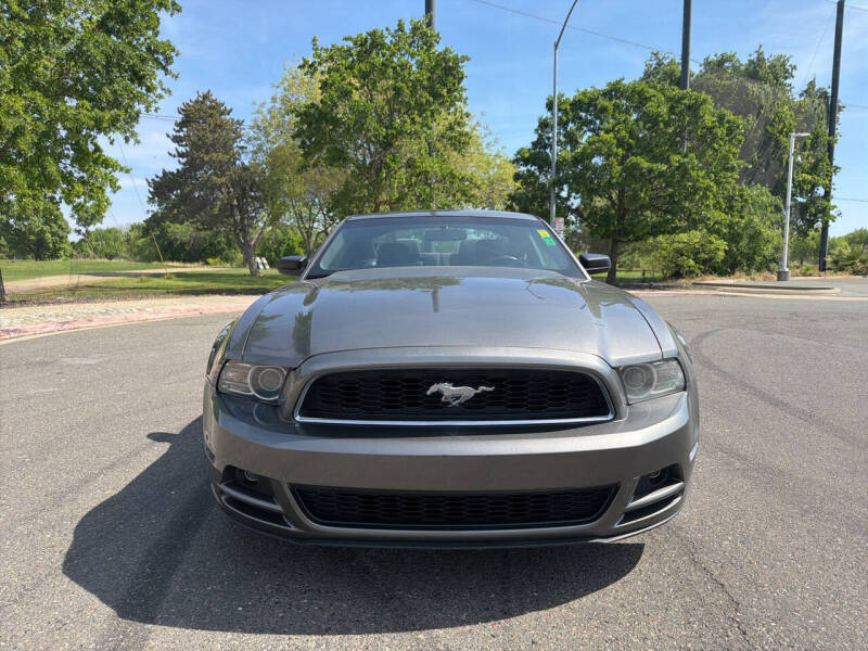 2013 Ford Mustang V6