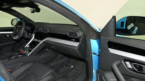 2022 Lamborghini Urus