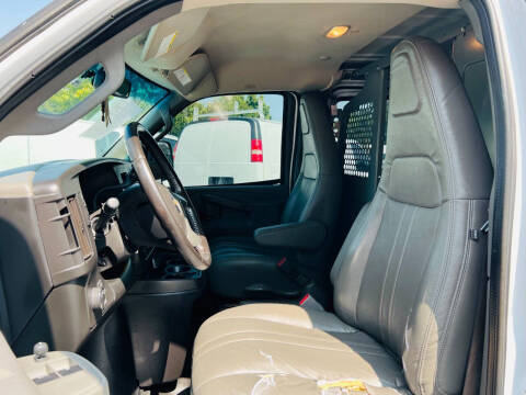 2017 Chevrolet Express 2500