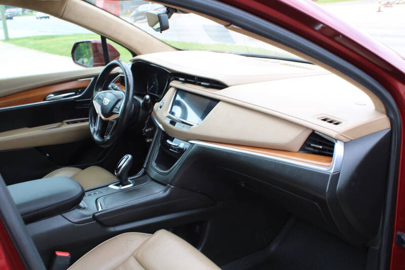 2017 Cadillac XT5 Platinum