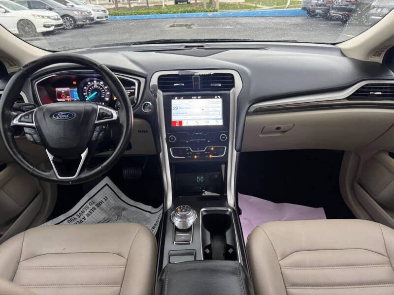 2019 Ford Fusion SEL