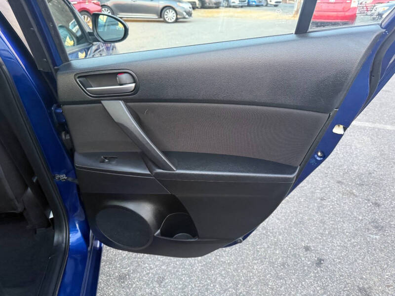 2013 Mazda MAZDA3 i Touring
