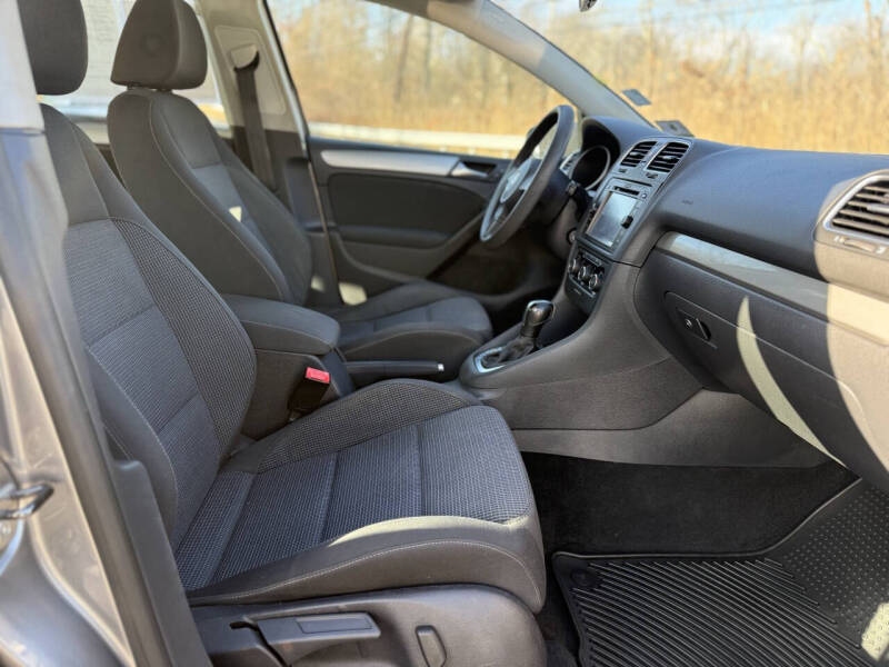 2012 Volkswagen Golf 2.5L PZEV