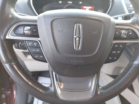 2019 Lincoln Nautilus Select