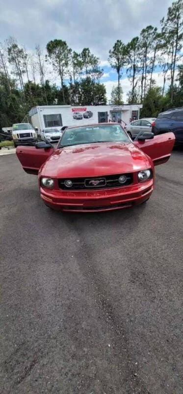 2008 Ford Mustang Premium photo 4