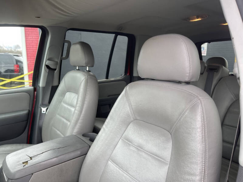 2005 Ford Explorer XLT