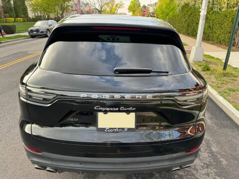 2019 Porsche Cayenne S