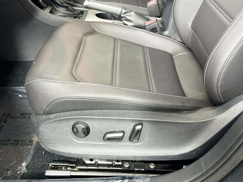 2022 Volkswagen Passat SE