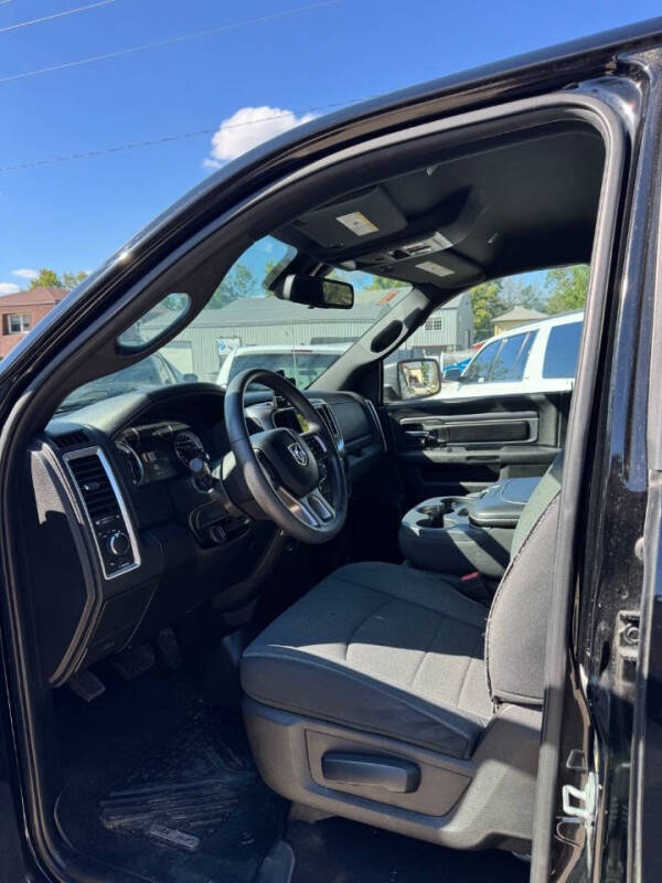 2021 RAM 1500 Classic SLT