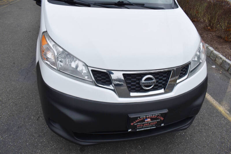 2017 Nissan NV200 SV