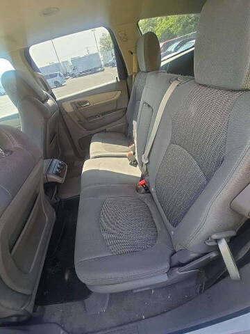 2017 Chevrolet Traverse LS