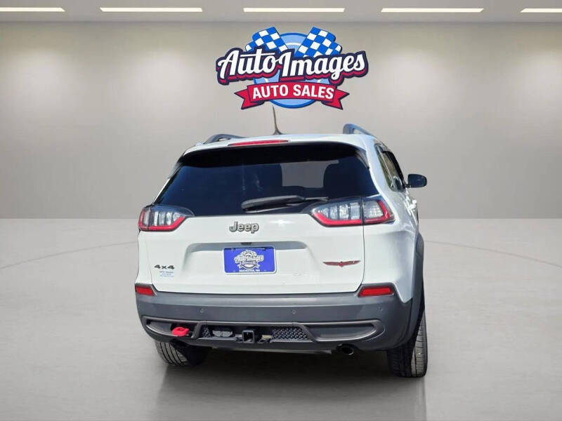 2019 Jeep Cherokee Trailhawk