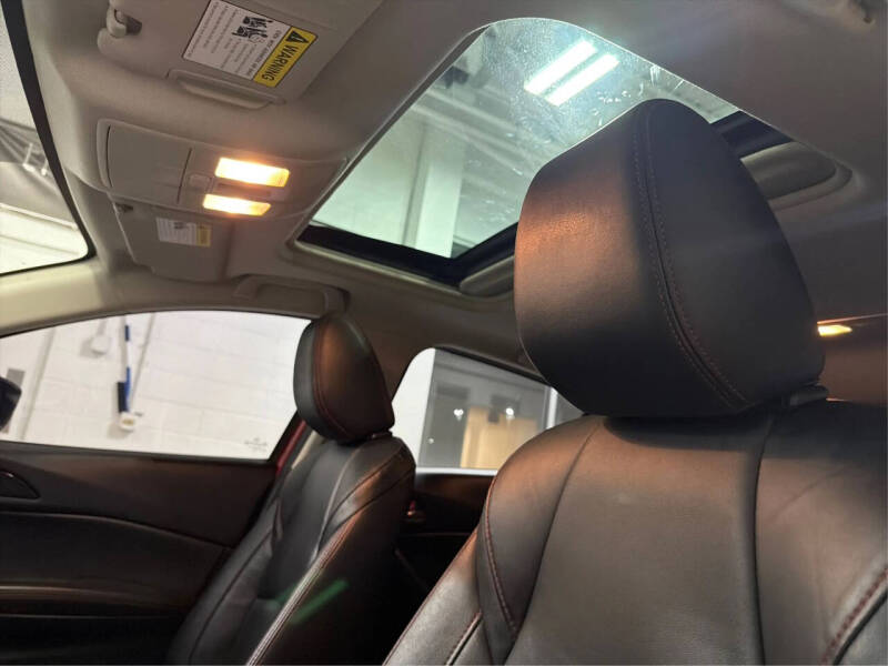 2015 Mazda MAZDA3 s Touring