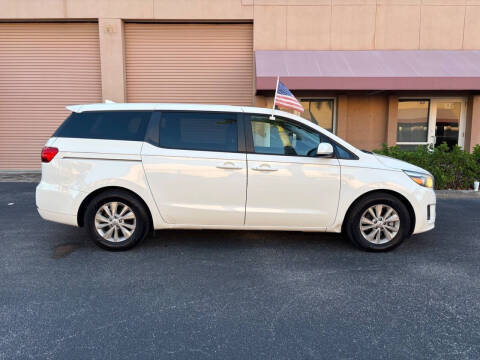 2017 Kia Sedona LX