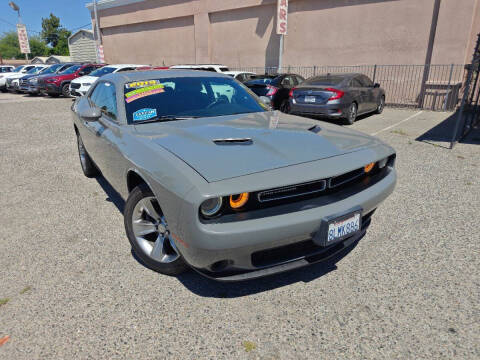 2019 Dodge Challenger SXT