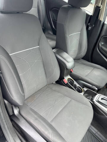 2014 Ford Fiesta SE