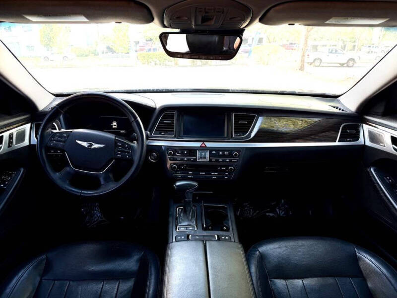 2018 Genesis G80