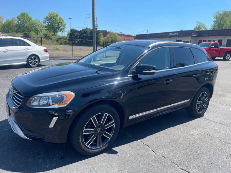 2017 Volvo XC60 T5 Dynamic