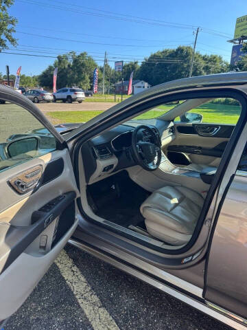 2018 Lincoln Continental Select