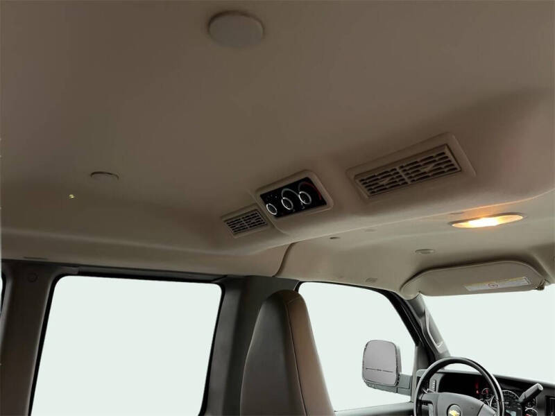 2021 Chevrolet Express LT 2500