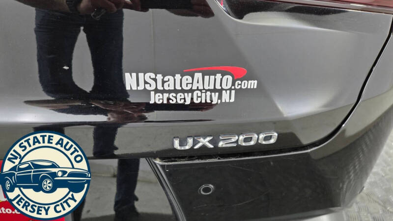 2019 Lexus UX 200 Luxury