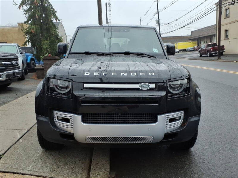 2023 Land Rover Defender 110 SE