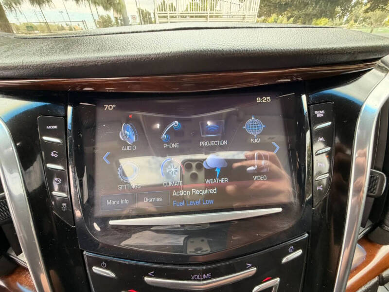2017 Cadillac Escalade ESV Premium Luxury