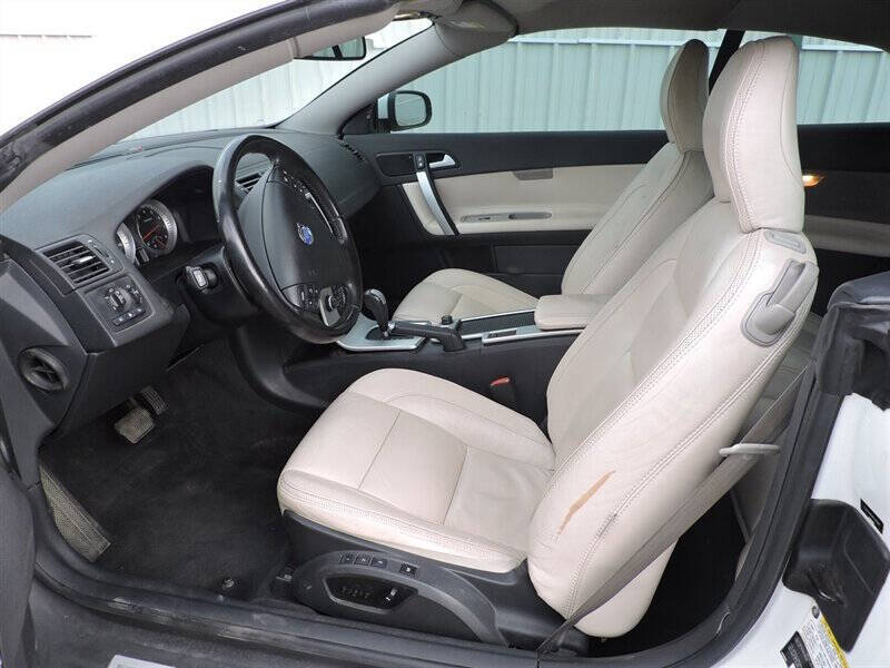 2011 Volvo C70 T5