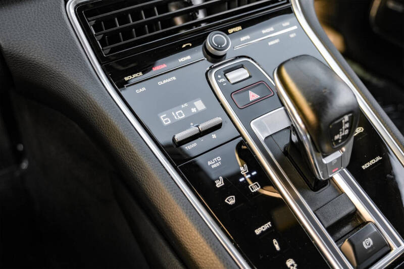 2018 Porsche Panamera