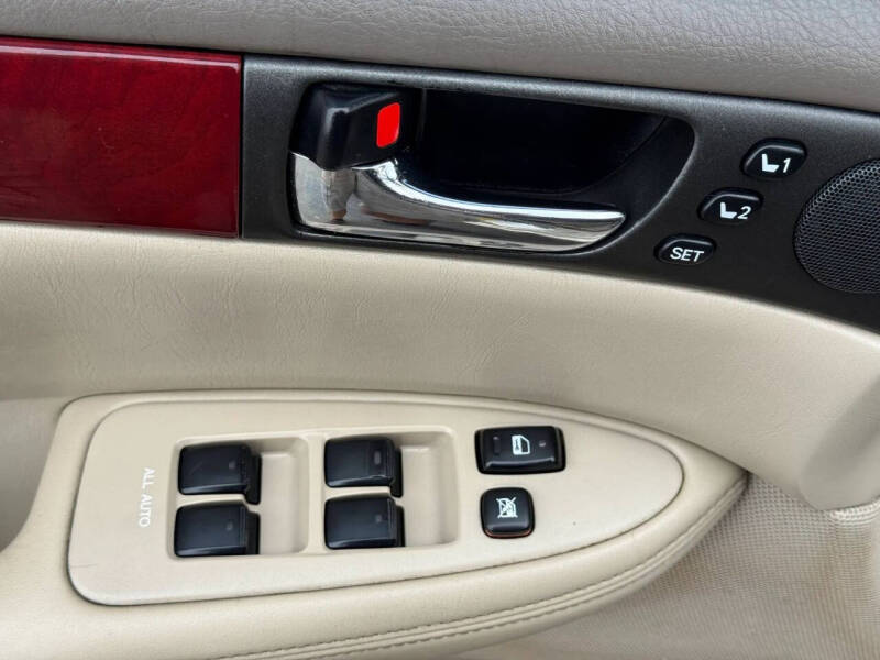 2003 Lexus ES 300