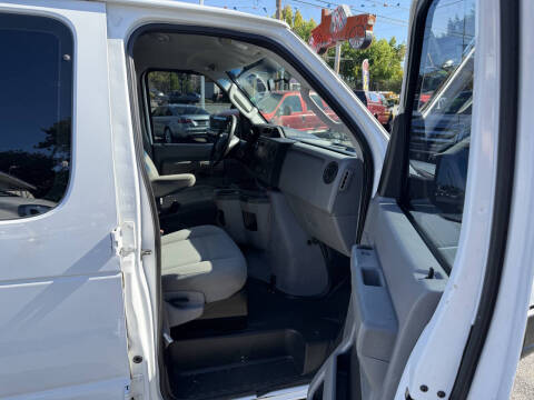 2011 Ford E-Series E-150