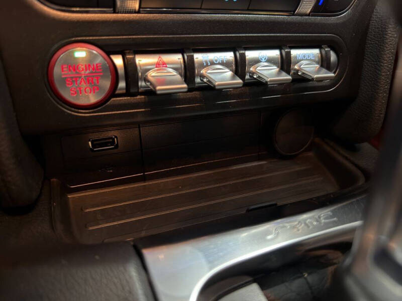 2022 Ford Mustang Mach 1