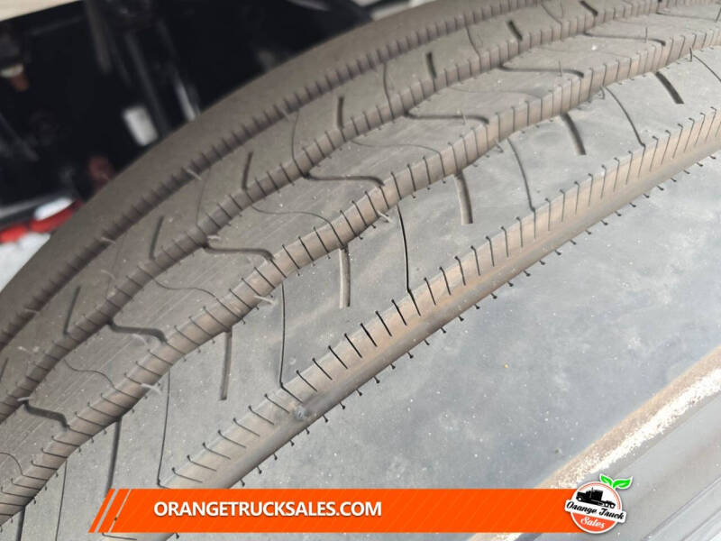 2023 Freightliner M2 106