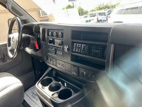 2018 Chevrolet Express 2500