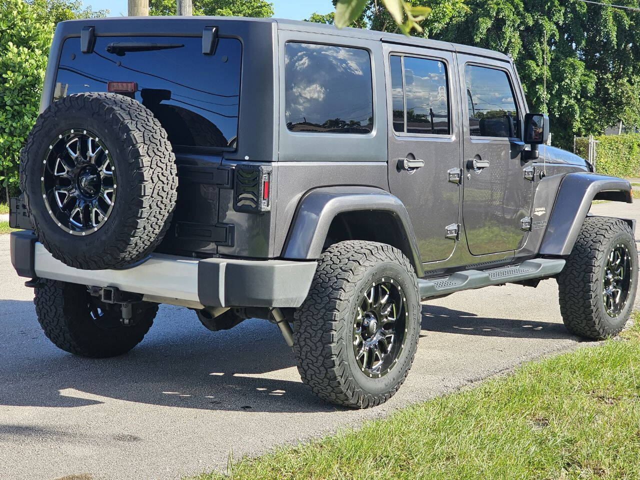 2014 JEEP Wrangler SUV / Crossover - $20,345